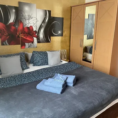 Kulinarische Zauberei 게스트하우스 라테노브