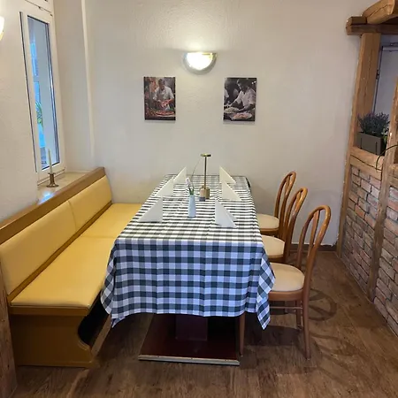 Kulinarische Zauberei 3* ראתנאו